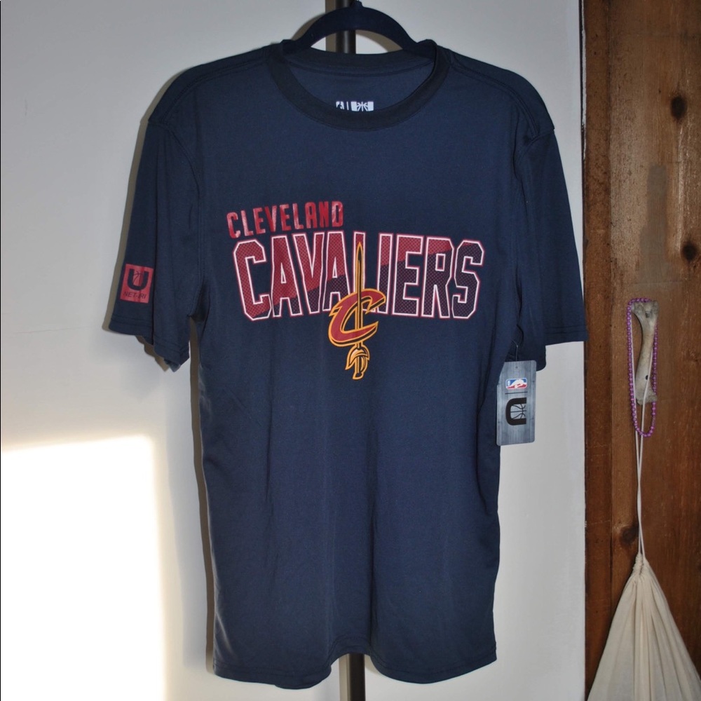 Cavs shirt